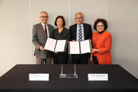 VTC Executive Director Carrie YAU and At-Sunrice Director LIEW Kwok-leong attended the MOU signing ceremony where THEi President Professor David LIM and At-Sunrice Founder-cum-Director Dr Kwan LUI signed the MOU signifying a new page in training on culinary arts and management capabilities